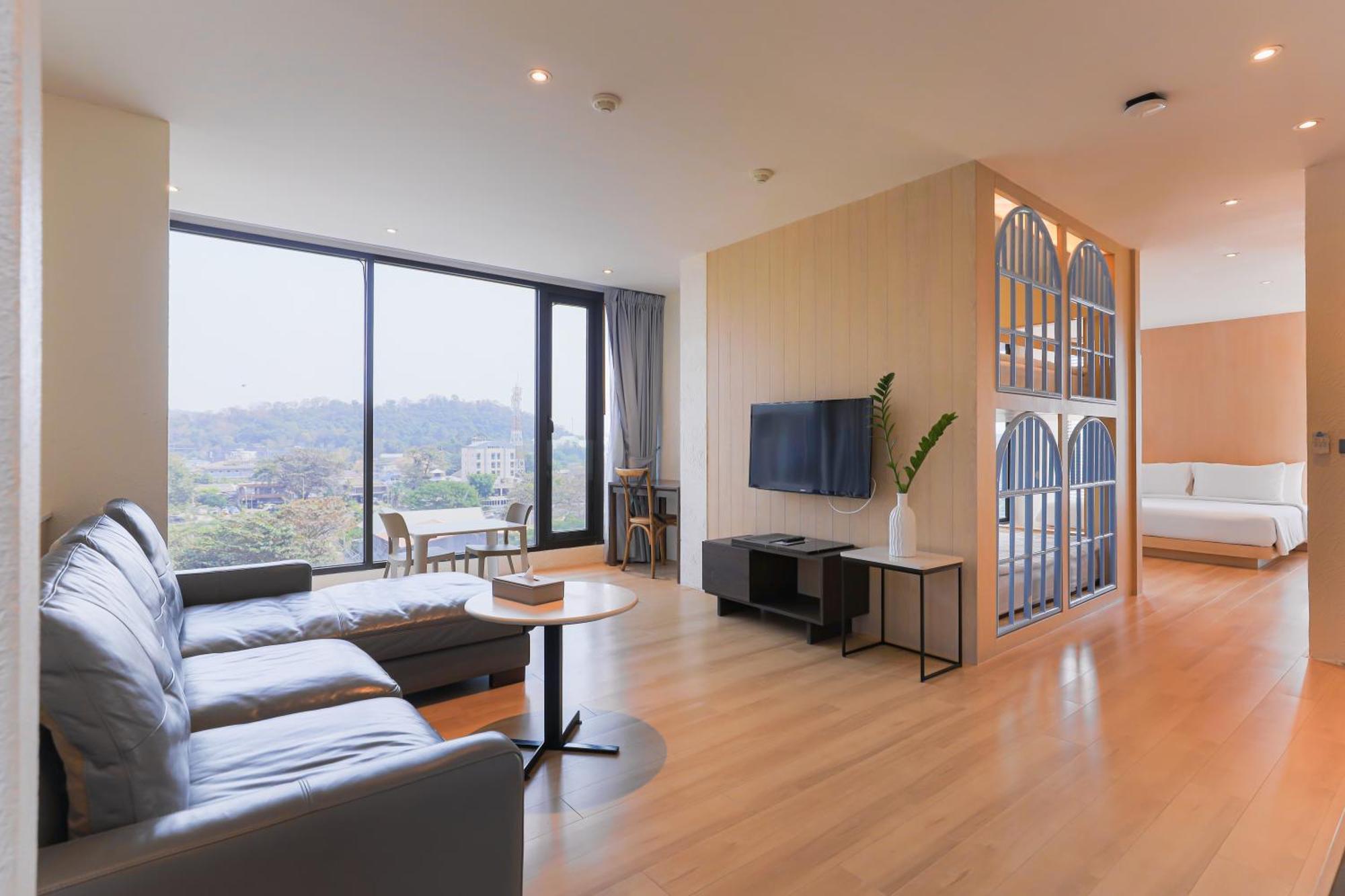 Balcony Seaside Sriracha Hotel & Serviced Apartments Si Racha Ngoại thất bức ảnh