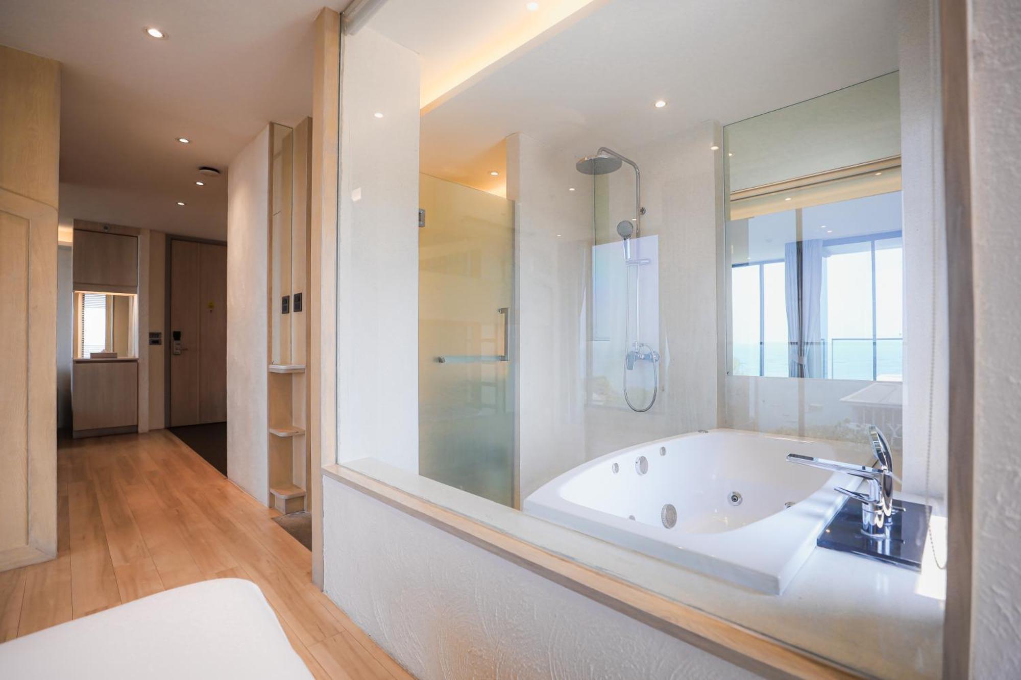 Balcony Seaside Sriracha Hotel & Serviced Apartments Si Racha Ngoại thất bức ảnh