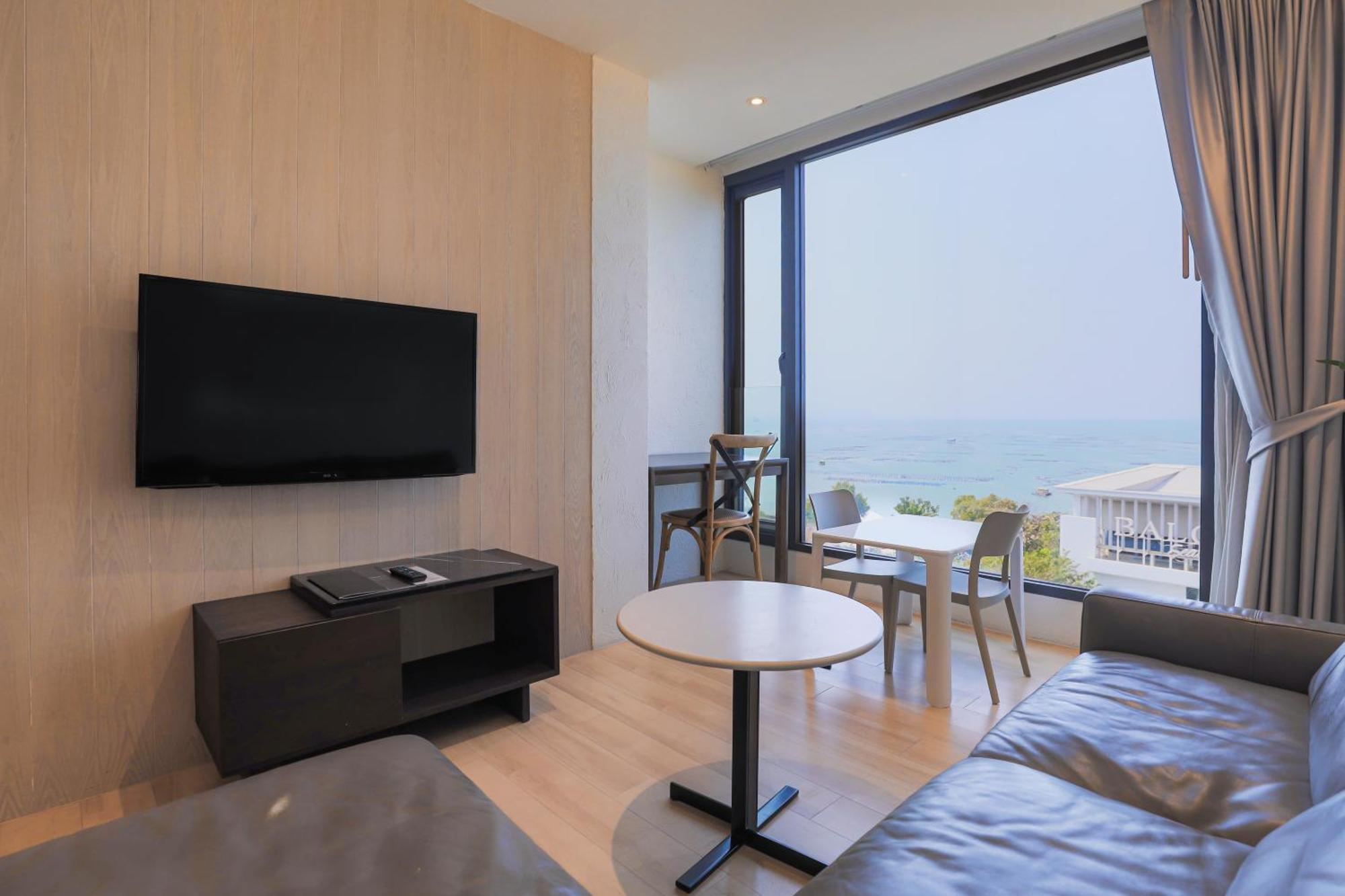 Balcony Seaside Sriracha Hotel & Serviced Apartments Si Racha Ngoại thất bức ảnh