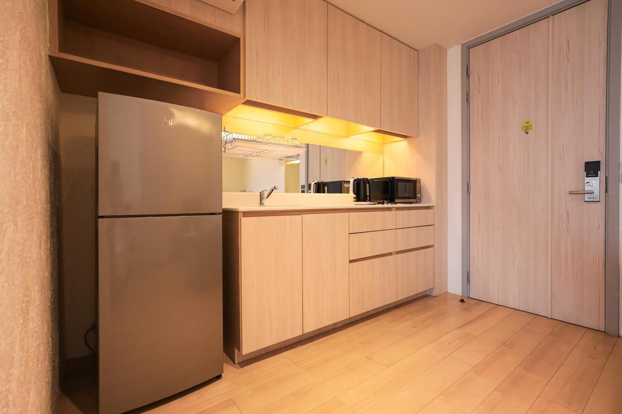 Balcony Seaside Sriracha Hotel & Serviced Apartments Si Racha Ngoại thất bức ảnh